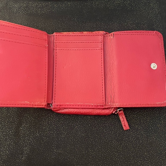 Unbranded Red Leather Wallet - Picture 4 of 5